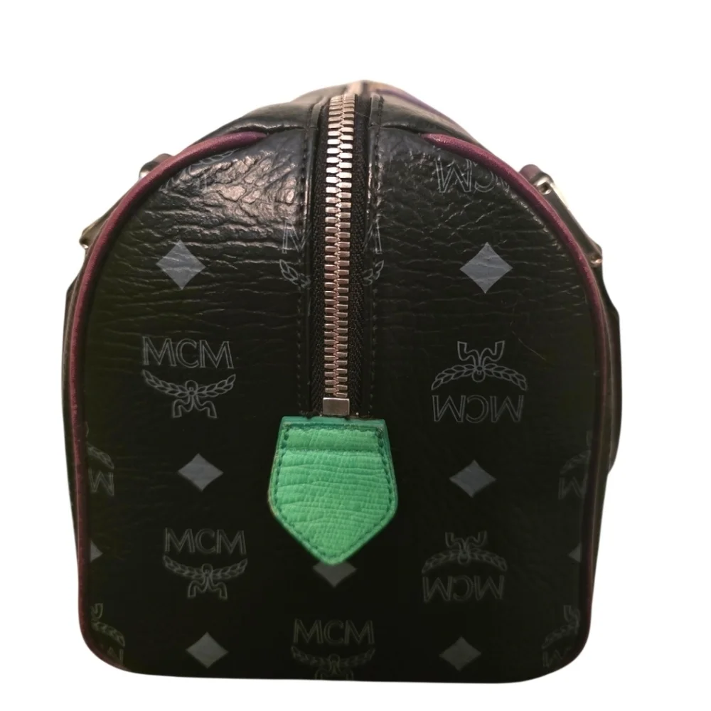 Rare Vintage MCM München Lion Satchel w/ 2006 Auth Card | Collectors Piece
